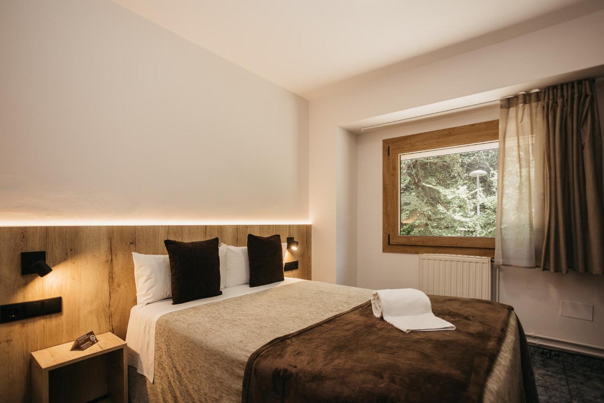 La Trobada Hotel Sport Ripoll Esterno foto